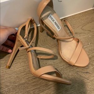 Nude strappy heel size 6